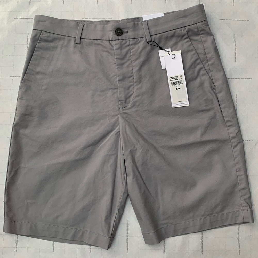 Calvin Klein Men’s Refined Chino Dress Shorts - Gray - Size 30W - Brand New